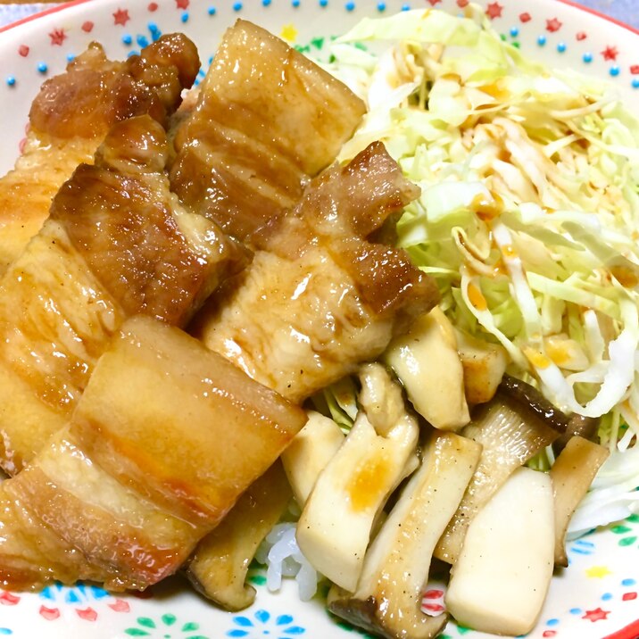 こってり豚バラ丼